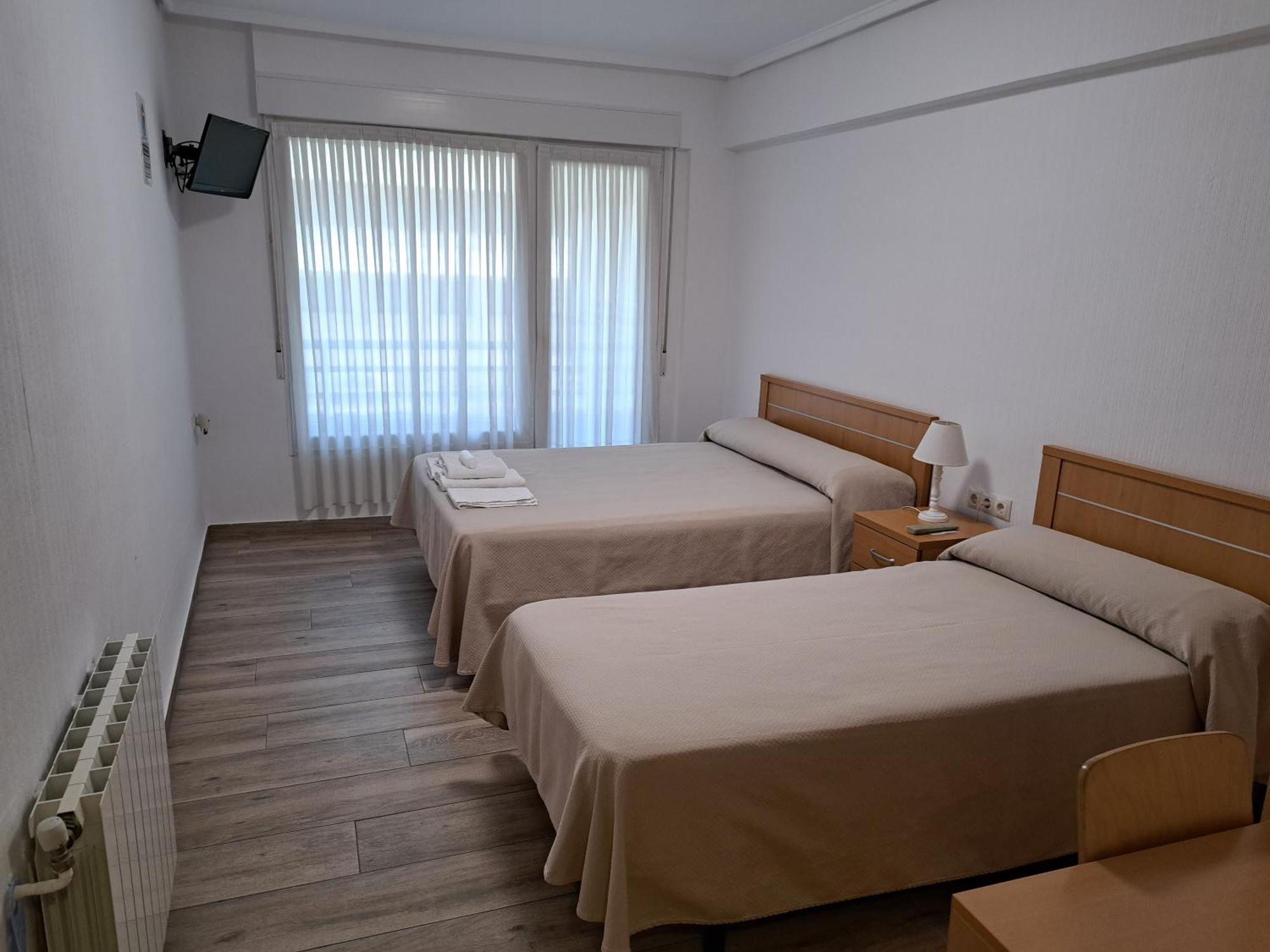 Pension Iruna Santurtzi Exterior photo